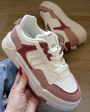 Load image into Gallery viewer, Atlete