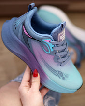 Load image into Gallery viewer, Atlete