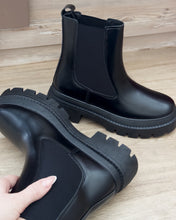 Load image into Gallery viewer, Gjysem Cizme