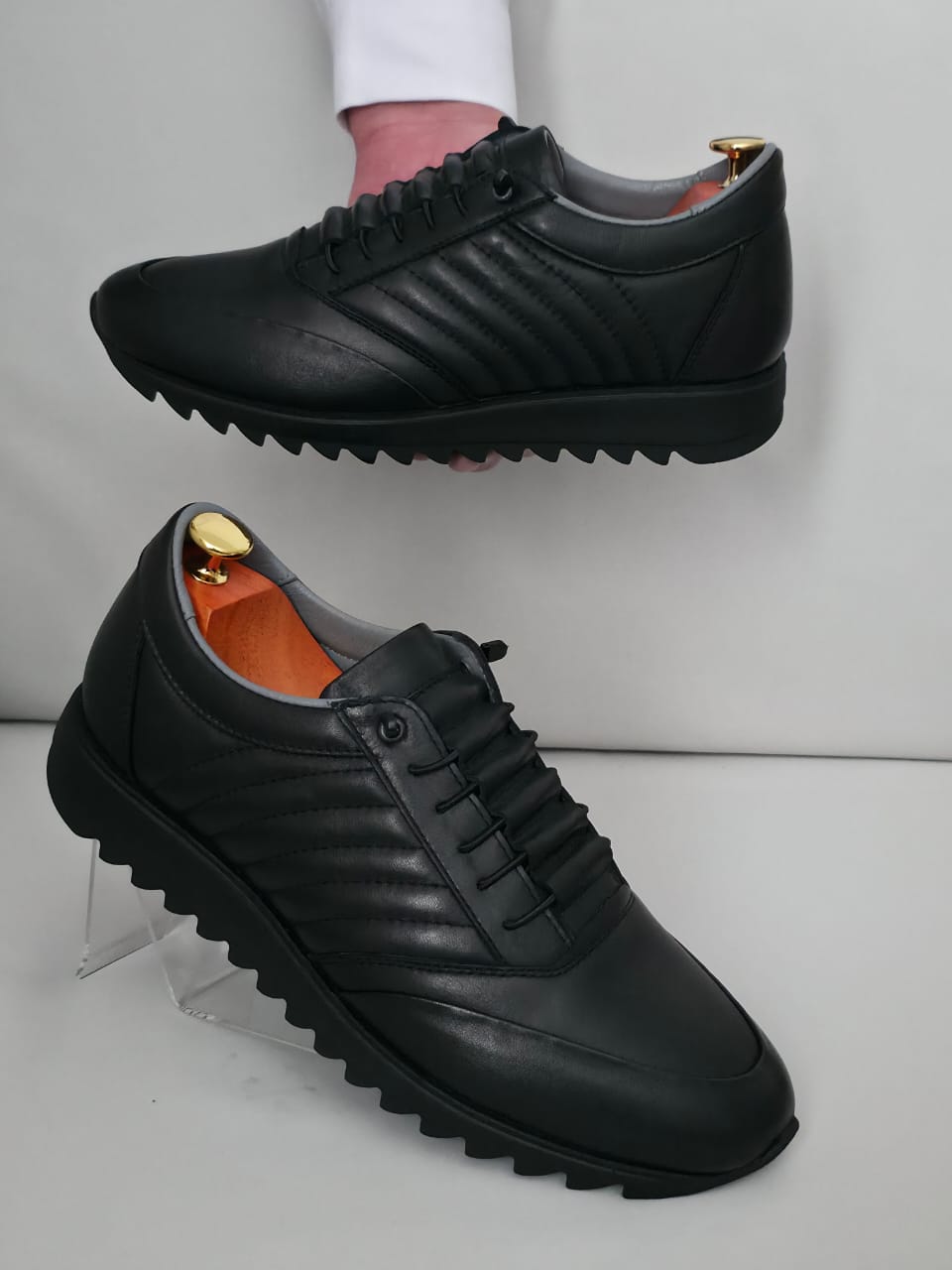 Kepuce, Atlete lekure per meshkuj